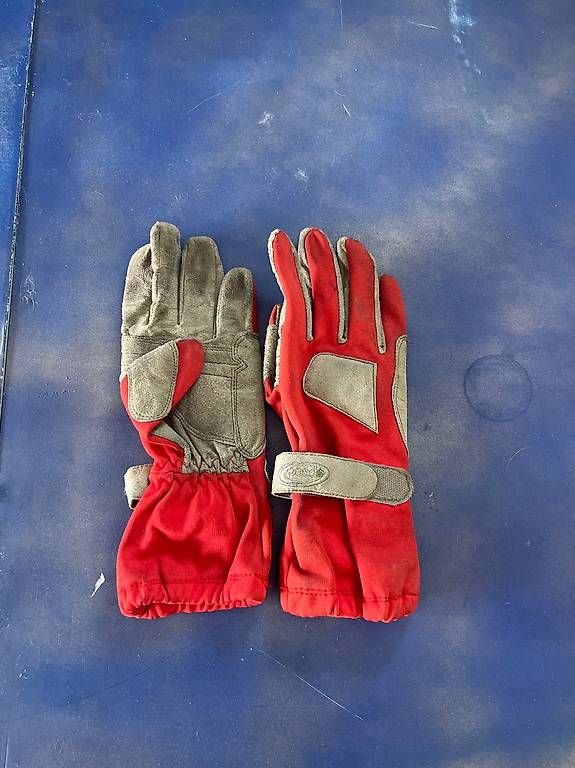 Go-Kart: Kart Handschuhe Gr9 – Usato da Dürrenäsch venduto da PRTrade