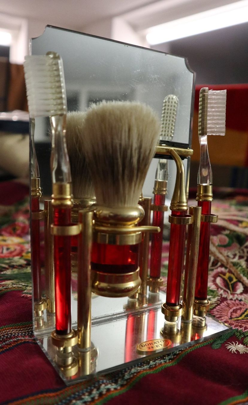 Rasoi & Lamette da barba: Designklassiker Rasier Garnitur – Nuovo (secondo la descrizione) da Rheineck venduto da raitra 1