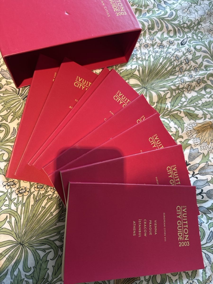 Bücher: Louis Vuitton City Guide 2003 Europa – Gebraucht aus Bassersdorf von Ayumiyamaguchi 2