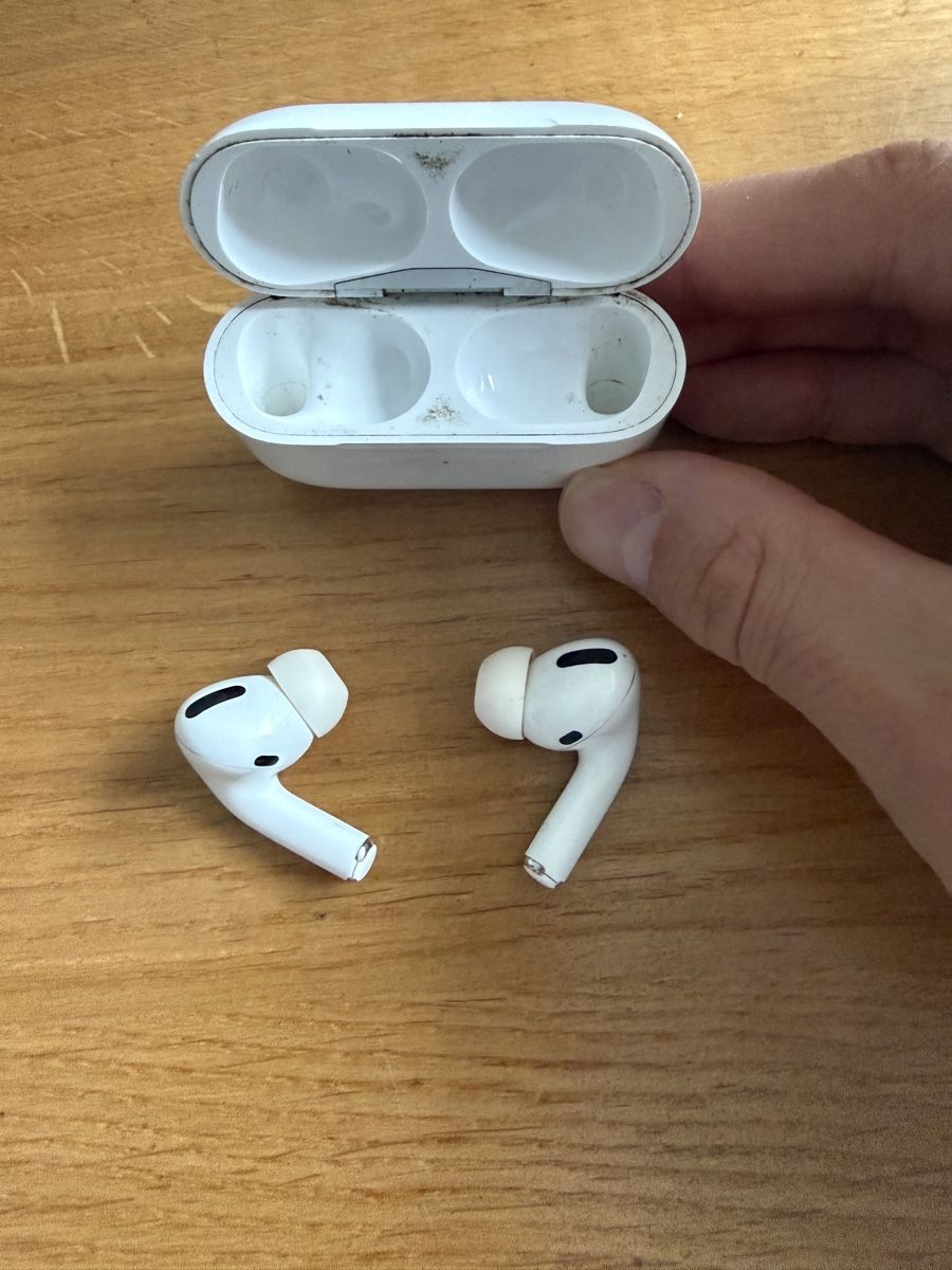 Apple Kopfhörer: Airpods Pro 1.gen – Defekt aus Bern von platte-maa 2