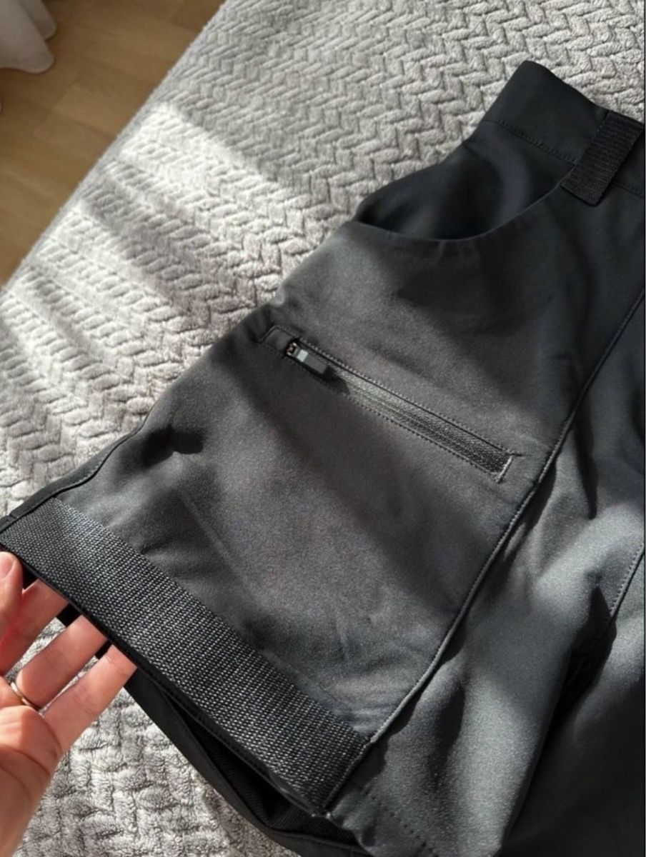 Pantaloni: Walking & Hiking Shorts Adidas – Usato da Bülach venduto da ole_v7tf 4