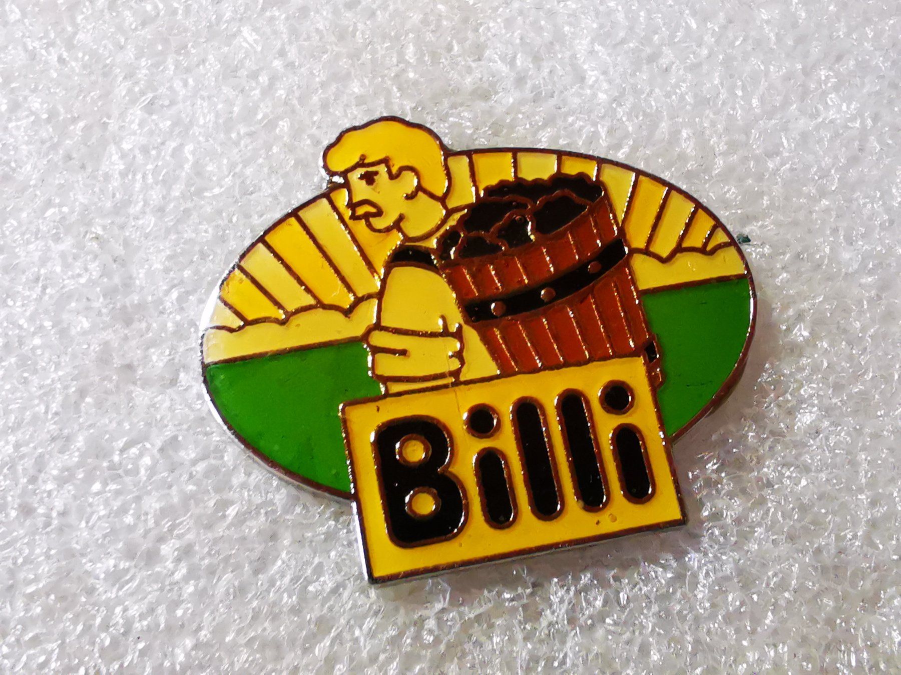 Placchette & Badge: Ansteckpin 96: Billi – Usato da Oppligen venduto da Pin-Fall-Shop