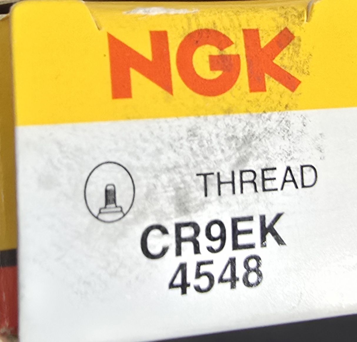 Mofa-Ersatzteile: NGK Zündkerze CR9EK – neu – Neu und originalverpackt aus Wangs von Restposten.Garage 3