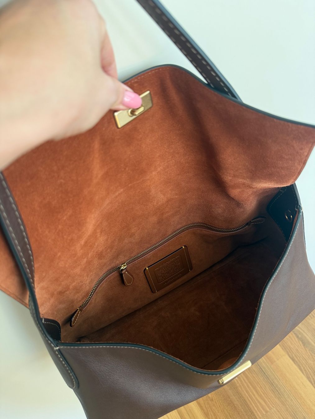 Coach Borse da donna: Coach Chelsea Shoulder Brown – Usato da Zürich venduto da Ola_la 3
