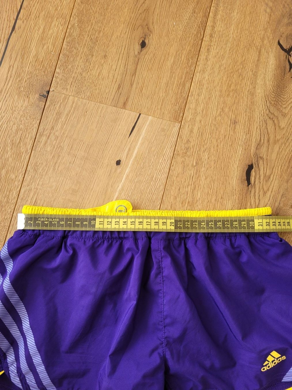 Adidas Hosen: ADIDAS Shorts Gr. 32 – Gebraucht aus Rheinfelden von DHS 8