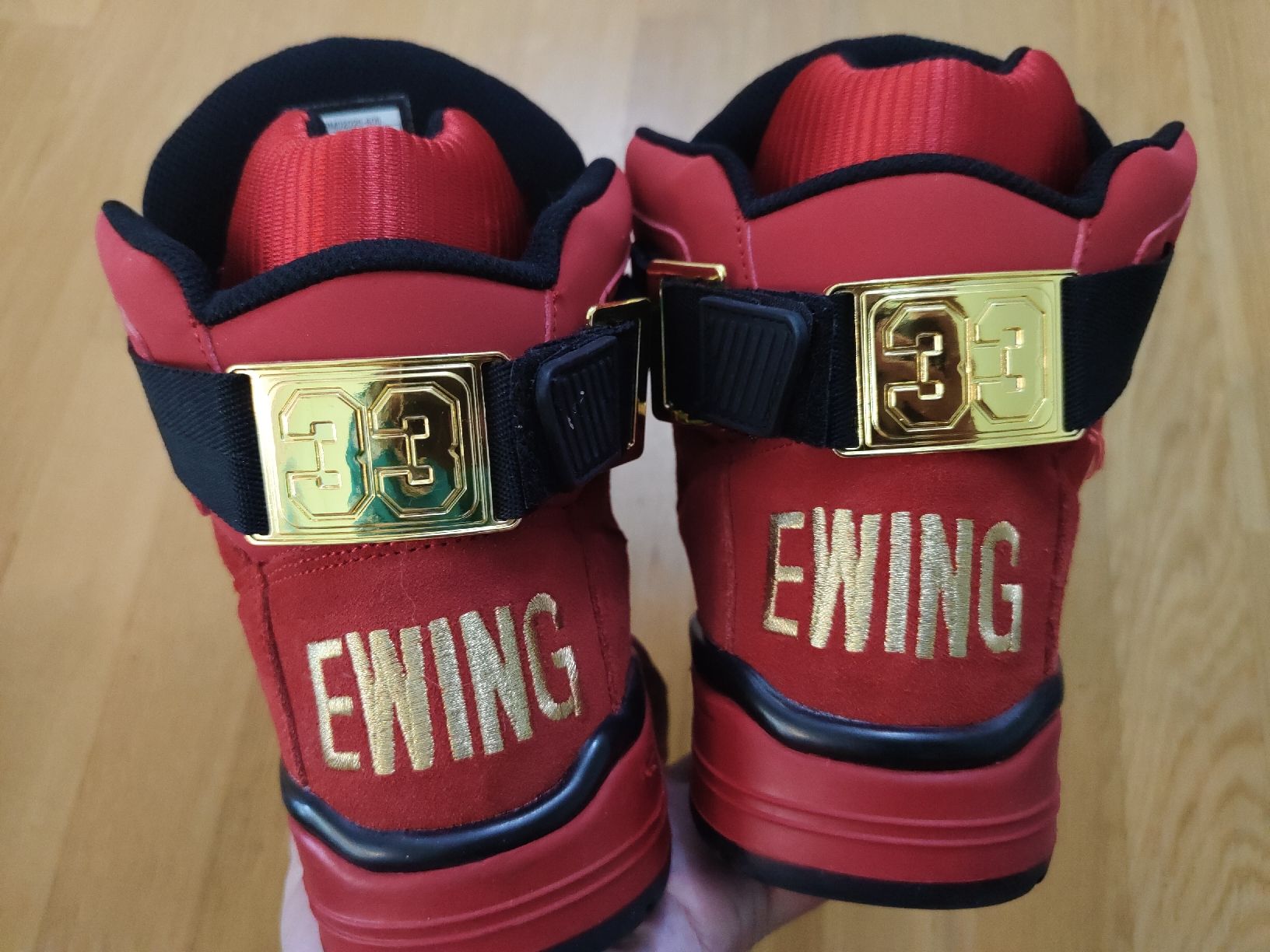 Scarpe da uomo: Ewing Focus Red Suede, Size 44, Iconic Design! – Nuovo (secondo la descrizione) da Gümligen venduto da tha_ydn6 3