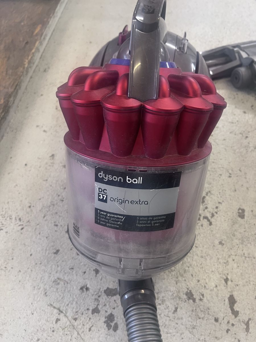 Dyson Aspirapolveri & Accessori: Dyson Ball DC37 Origin Extra Staubsauger (80) – Usato da Glattfelden venduto da bro_f2vv 3