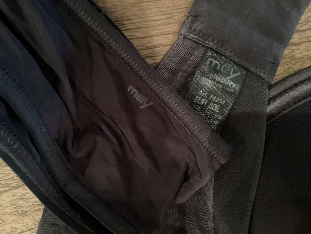 Altra biancheria intima: Mey, BH und Slip – Usato da Salenstein venduto da Esprit57 3