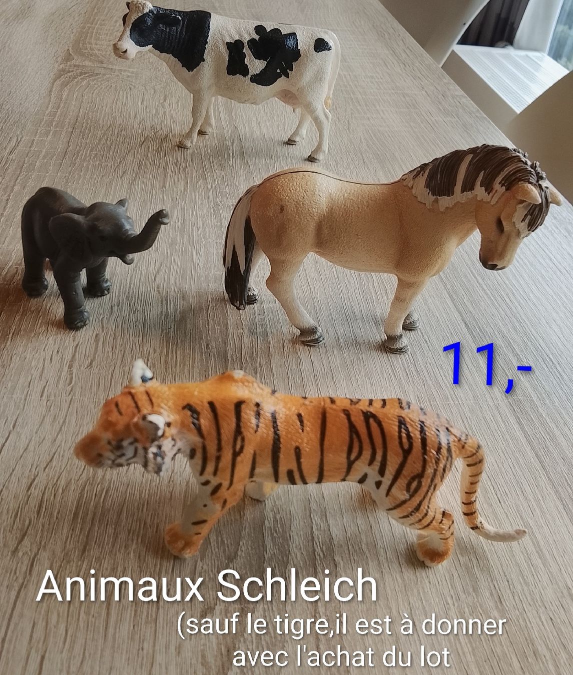 Giocattoli: Animaux en plastique jouets  – Usato da Couvet venduto da fat_kyl7 2
