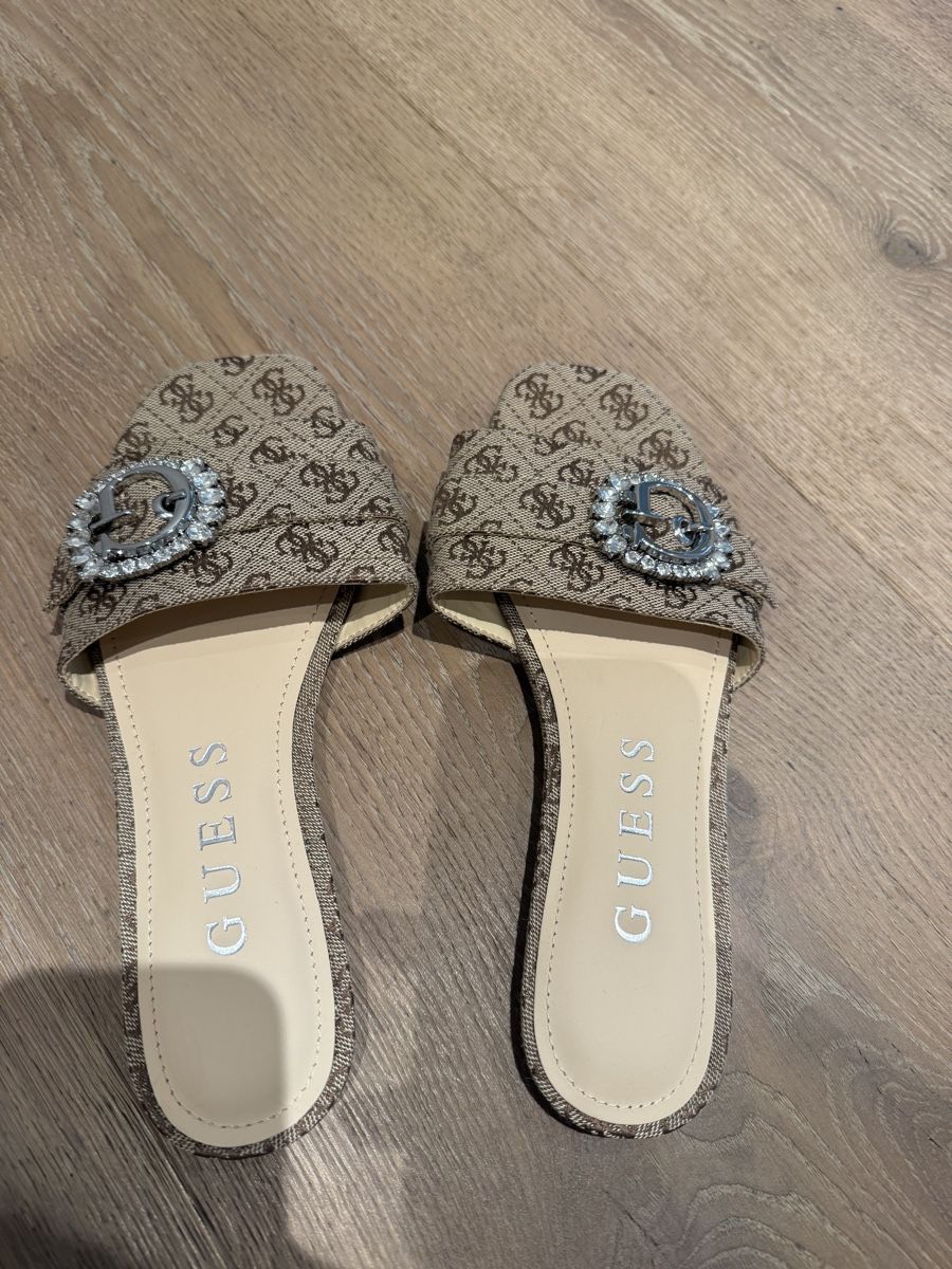 Guess Damenschuhe: Guess Pantoletten Gr 39 – Neu (gemäss Beschreibung) aus Oberentfelden von mir_6dfk