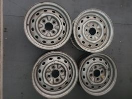 Stahlfelgen original für frühe MG B GT  5Jx14 LP906