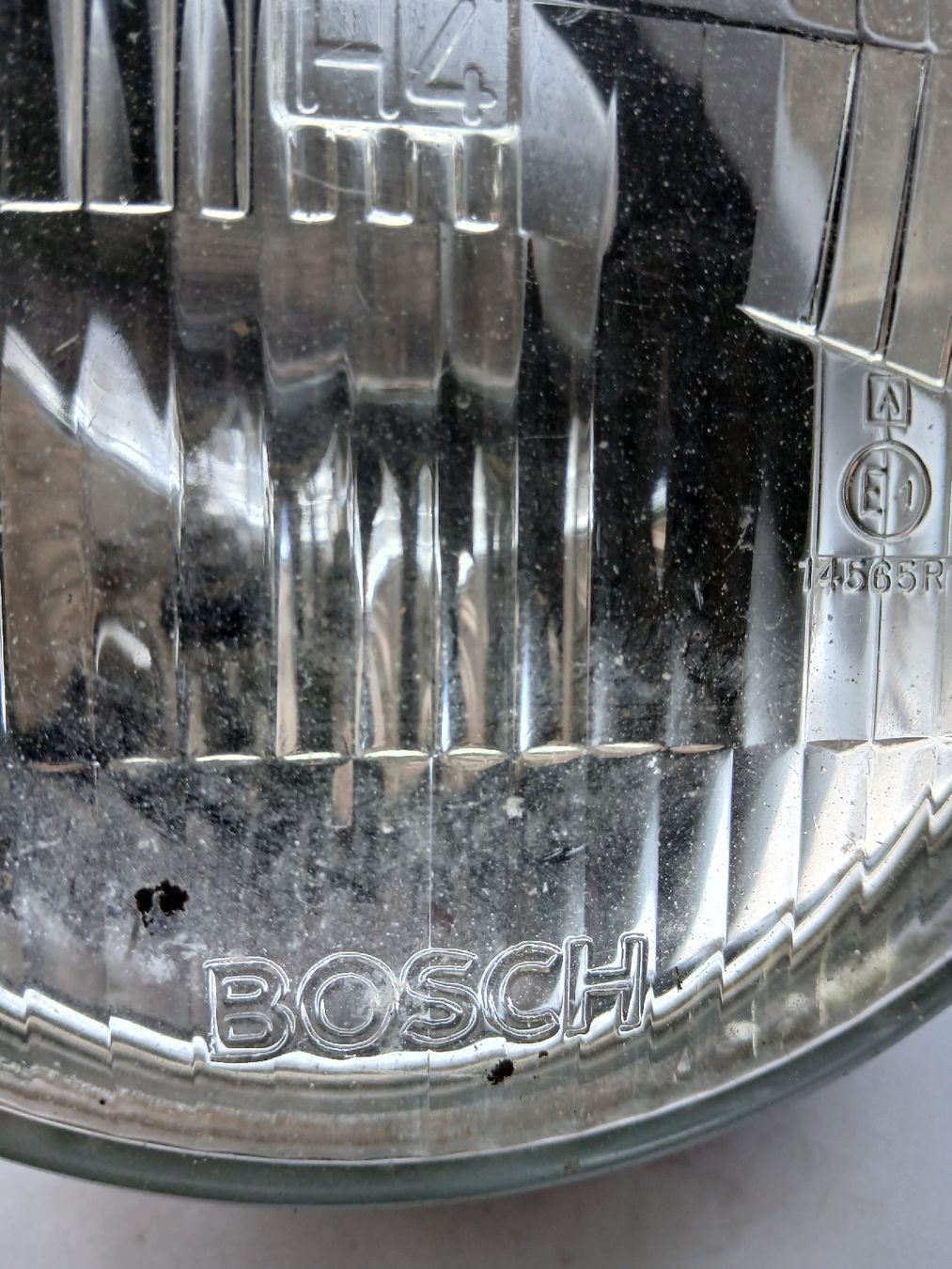 VW Fari: 4x H4 Scheinwerfer Bosch Hella Saturnus gebraucht – Usato da Langenthal venduto da Egro50 4