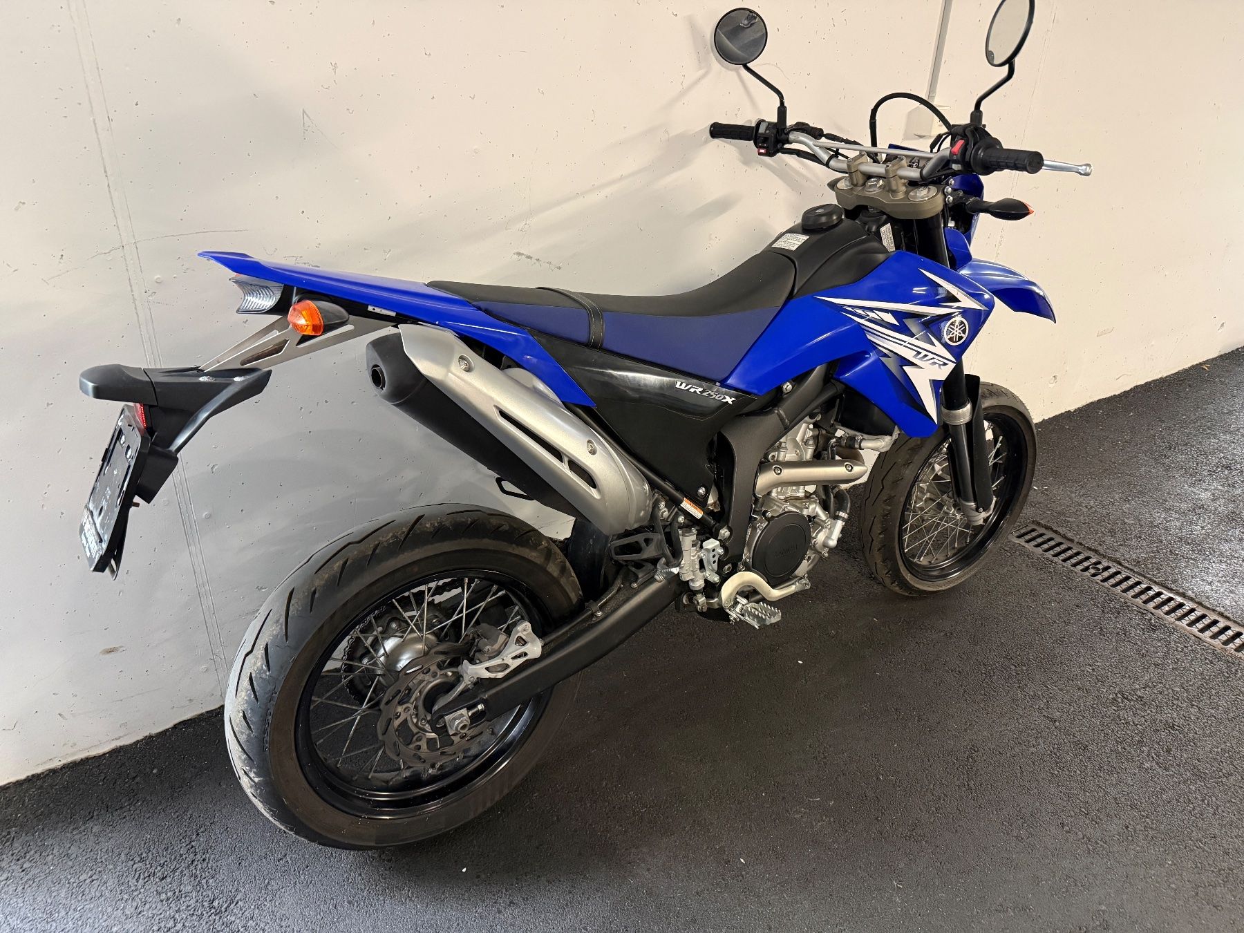 Yamaha Strada: Yamaha WR250X wenig Kilometerstand – Nuovo (secondo la descrizione) da Giswil venduto da urr_7c5j 2