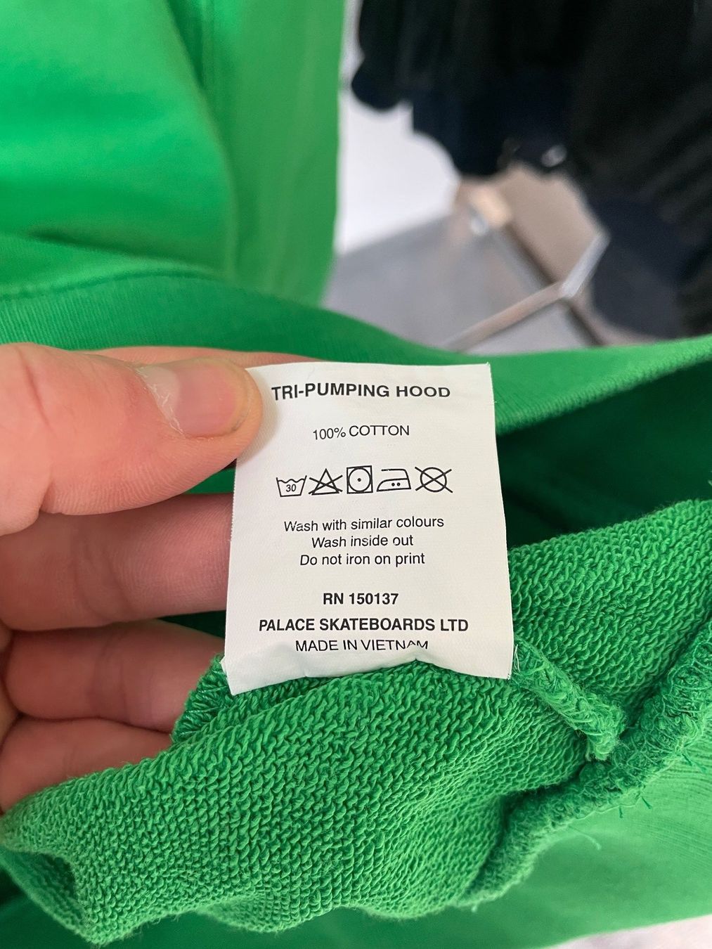 Palace Maglioni & Felpe: Palace Hoodie – Usato da Dielsdorf venduto da Anthony111 4