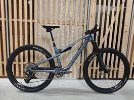 Canyon Lux Trail CF9 gr. M