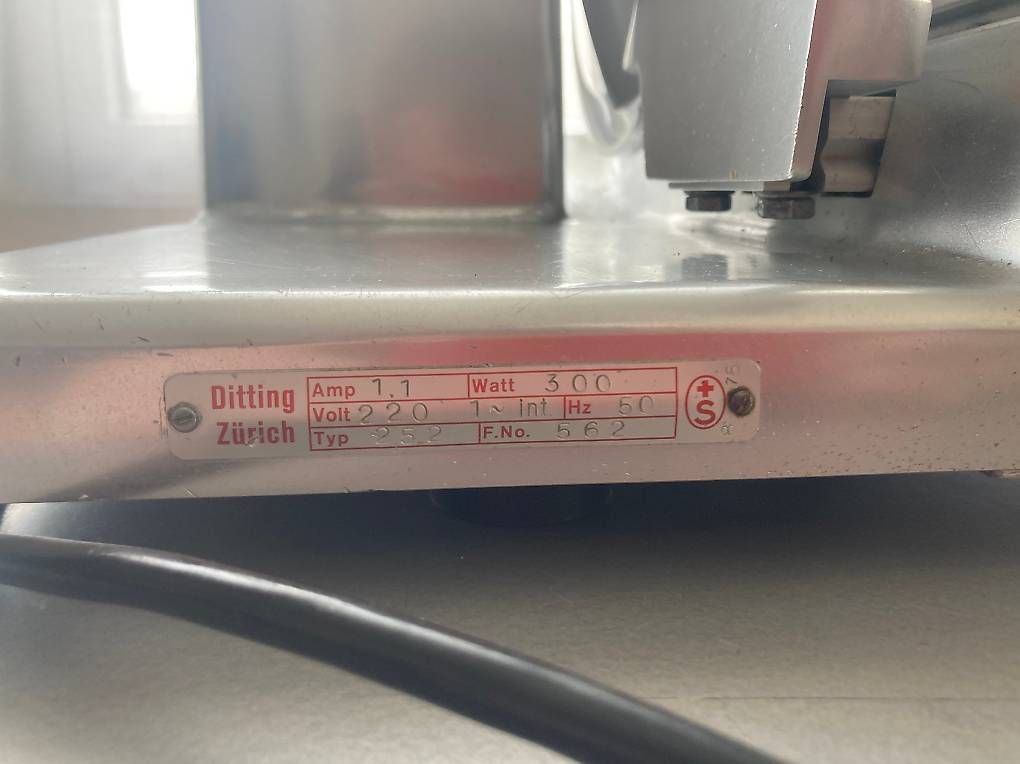 Elettrodomestici da cucina: Ditting Latscha Aufschnittmaschine Typ 252 – Usato da Domat/Ems venduto da luc_z8ht 2