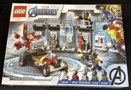 LEGO Avengers 76167 Iron Man Armoury