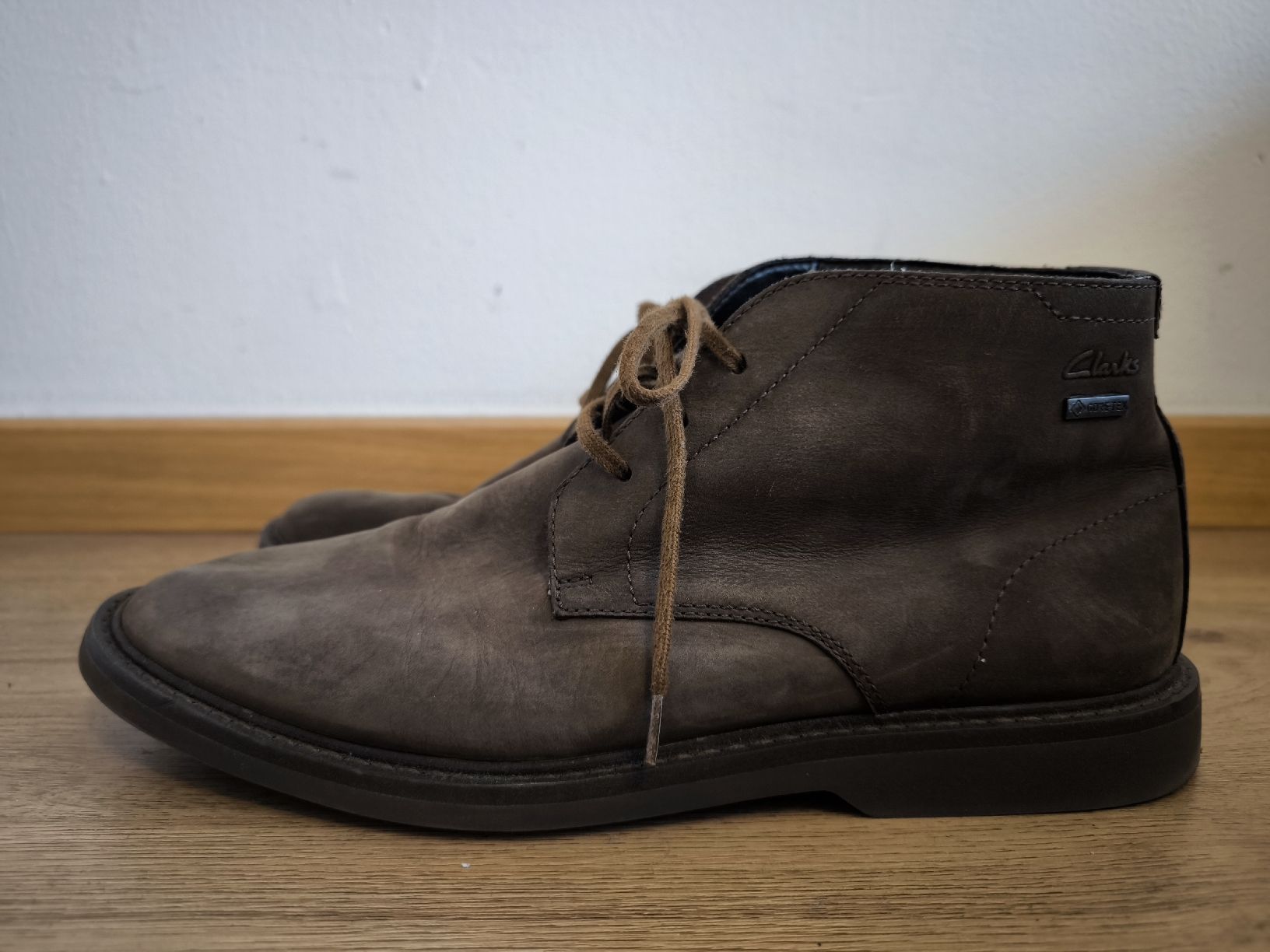 Clarks Scarpe da uomo: Clarks Goretex Stiefel 42 – Usato da Ebikon venduto da brombomboli