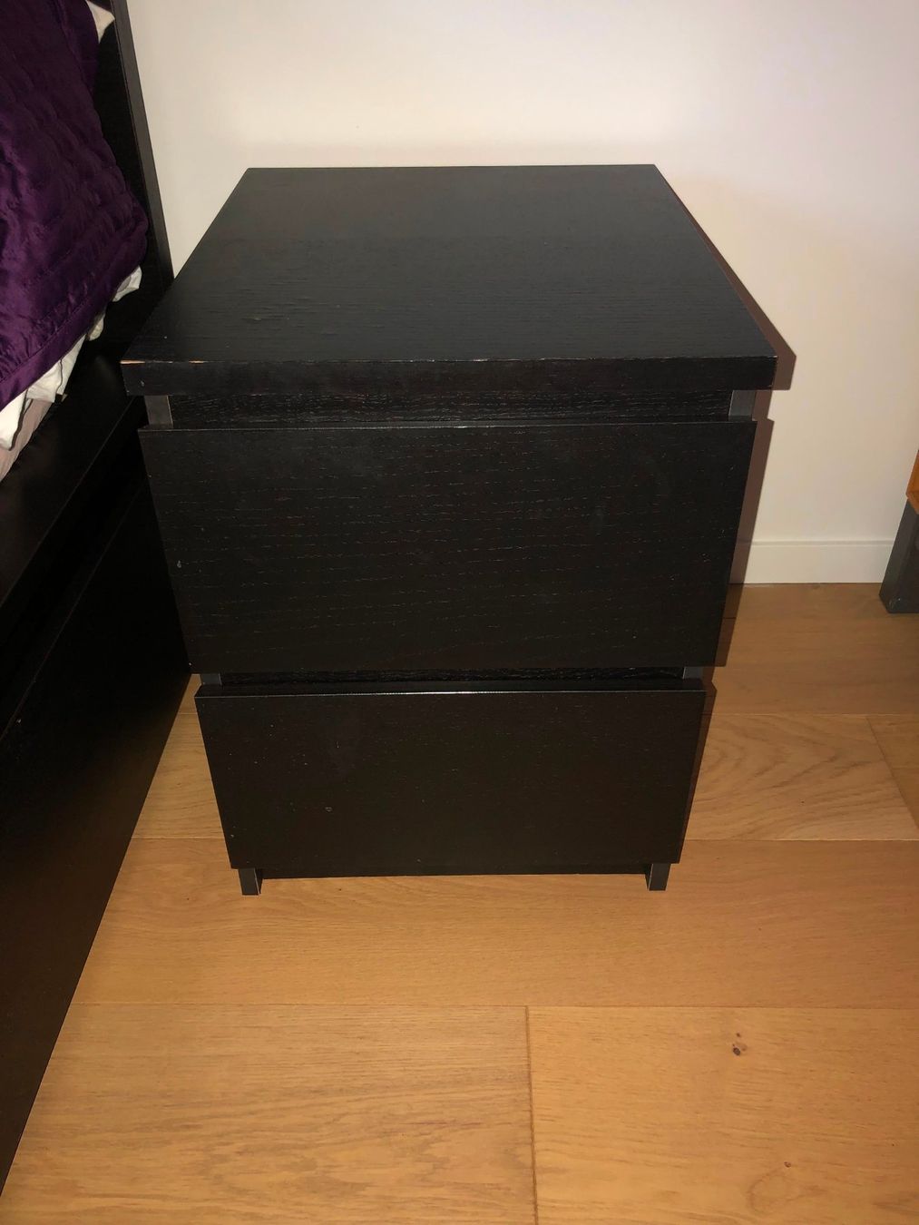 Ikea Tables de nuit: Table de chevet – D'occasion à La Tour-de-Peilz par MatthieuB1