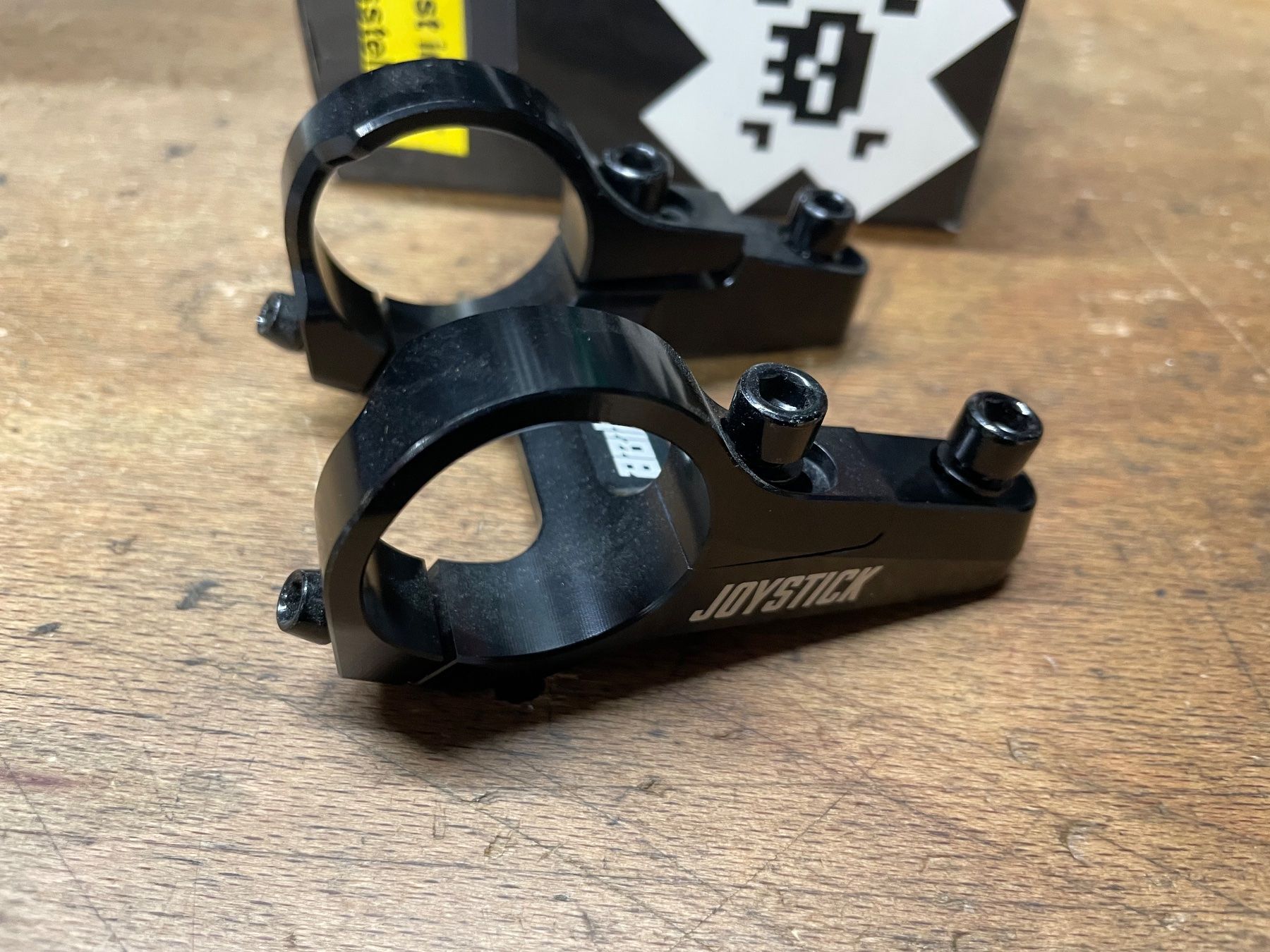 Pezzi di ricambio: Downhill Vorbau, Joystick, 50% – Nuovo e nell'imballaggio originale da Zürich venduto da Velo-Elsener
