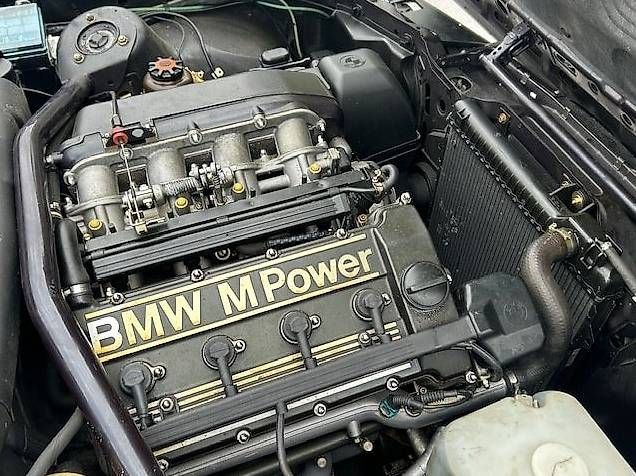 Autos: BMW M3 Cecotto E30, Coupé, Violett BJ: 1994 – D'occasion à Alpnach Dorf par inf_56t7 9
