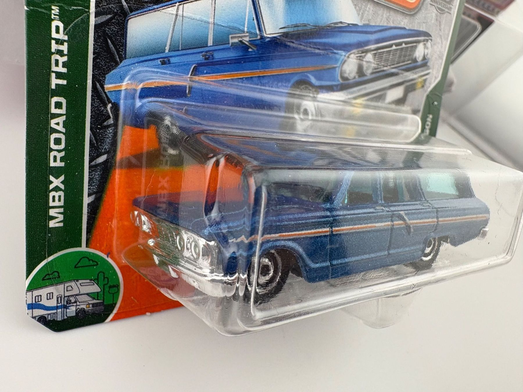 Matchbox Modellautos: Matchbox 64 Ford Fairlane Wagon - 2018 - 2/125 – Neu und originalverpackt aus Flawil von HeisseReifen 2