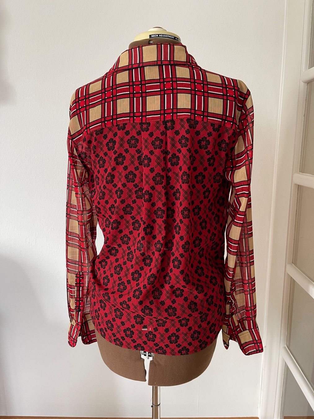 Maison Scotch Blusen: SCOTCH & SODA Langarmbluse rot-beige gemustert, Grösse ca. S – Gebraucht aus Meggen von tulipe21 1