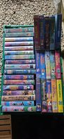 Lots de 28 VHS Disney + 1 Charlie Chaplin + 1 Harry Potter