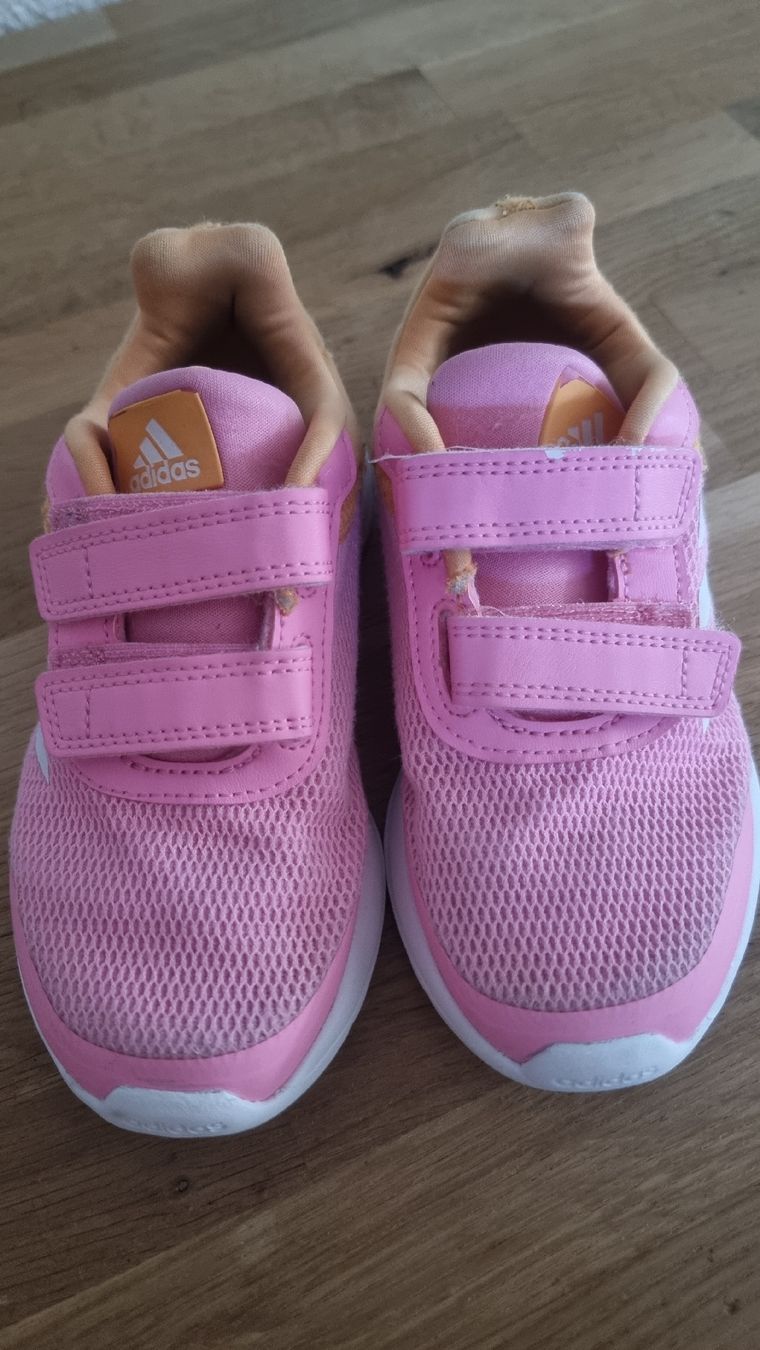 Adidas Schuhe für Mädchen: Adidas performance 29 – Gebraucht aus Les Breuleux von Mily1991 1