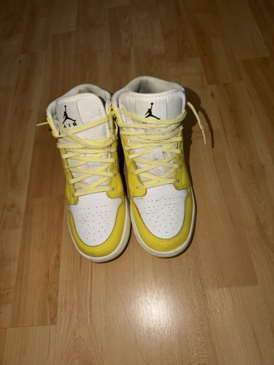Schuhe für Mädchen: Chaussures AIr jordan taille 36 – Gebraucht aus Lausanne von sah_5wsx 1