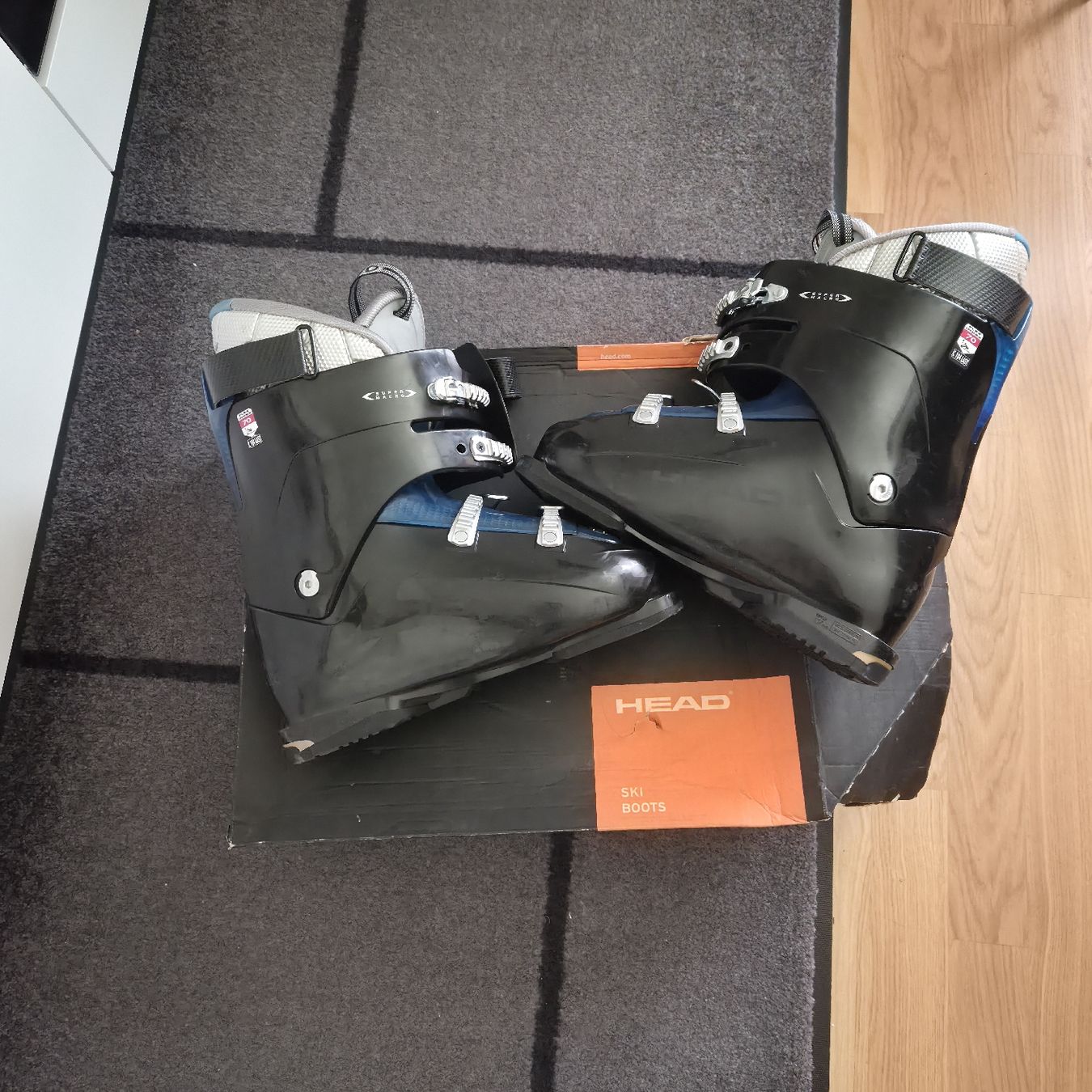 Sci: Ensemble Ski Salomon 178cm + Chaussures HEAD 46-47 + Bâtons – Usato da Renens VD venduto da merlin8882 5