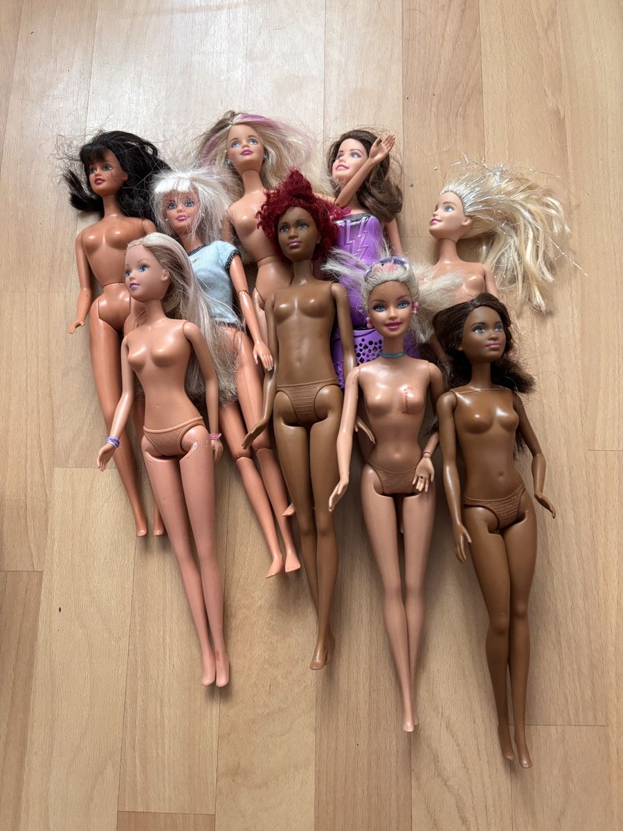 Giocattoli: Barbie Collection. – Usato da Escholzmatt venduto da sukides55 3