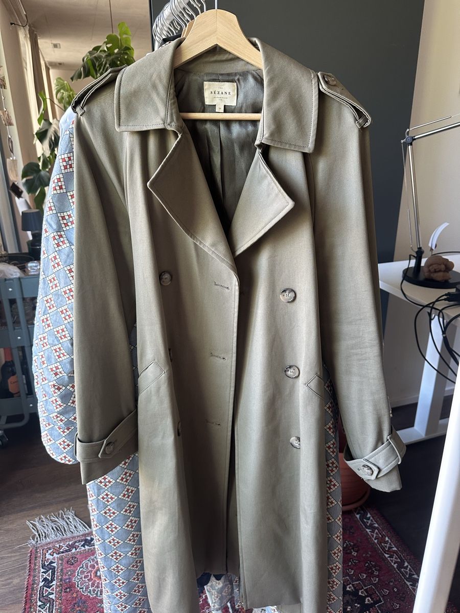Sezane Cappotti: Sézane Scott Trench Coat – Nuovo (secondo la descrizione) da Winterthur venduto da naany