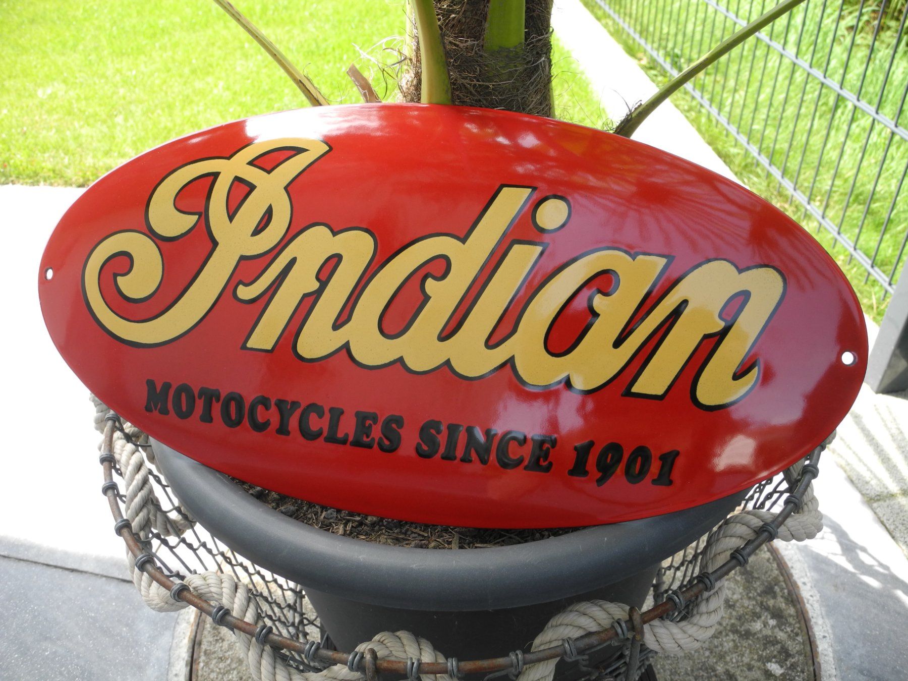 Indian Motorcycle Insegne: TOLLES INDIAN EMAILSCHILD – Nuovo (secondo la descrizione) da Reinach AG venduto da Huckleberrysix