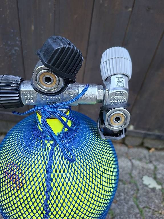 Tauchflaschen: Tauchflasche – Gebraucht aus Muri AG von Eichhofman 1