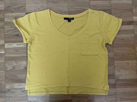 T-shirt crop top