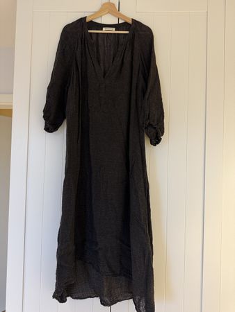 MASSCOB – Robe longue en lin froissé marron – XS/S