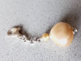 Taschen Schmuck Anhänger Muschelkernperle.