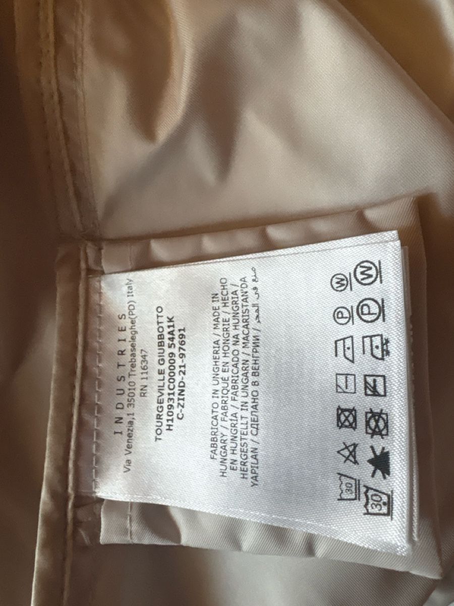 Moncler Mäntel: Moncler Allwettermantel  neuwertig – Neu (gemäss Beschreibung) aus Zofingen von Relaxed43 4