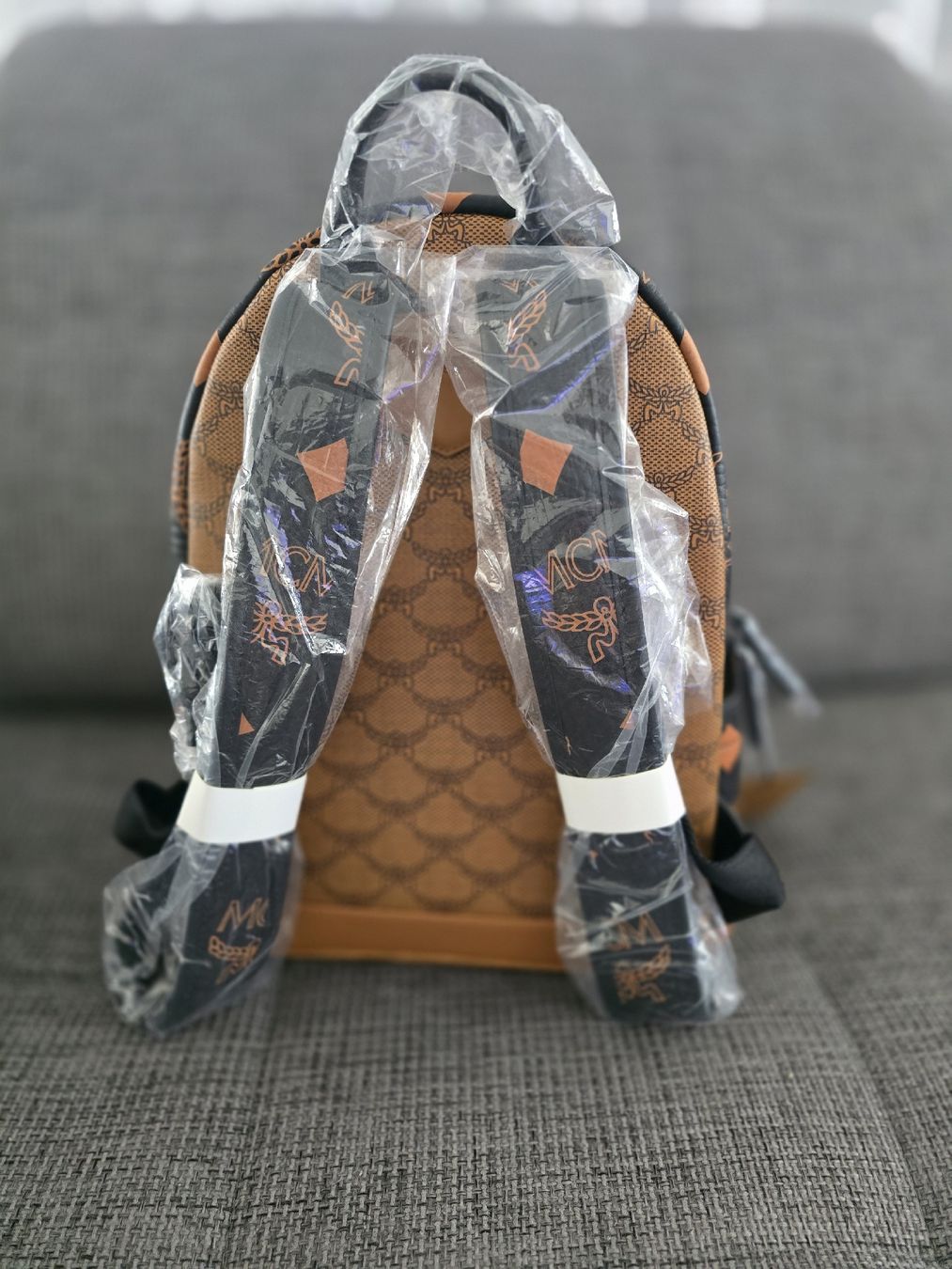 Mcm Zaini: MCM Rucksack medium NEU – Nuovo e nell'imballaggio originale da Landquart venduto da eni444 7