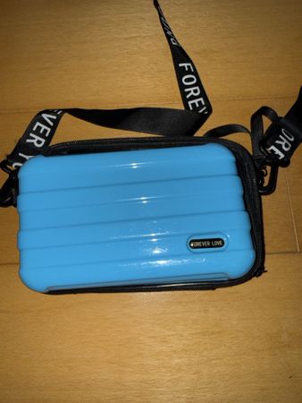 Sac bandoulière bleu clair marque Forever Love