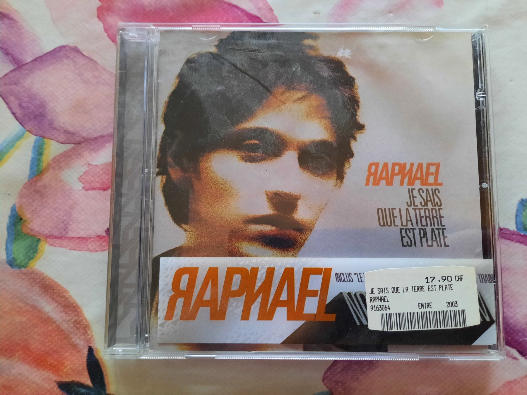 CD: CD Raphael - Je sais que la terre est plate – Usato da Pully venduto da bro_n52j