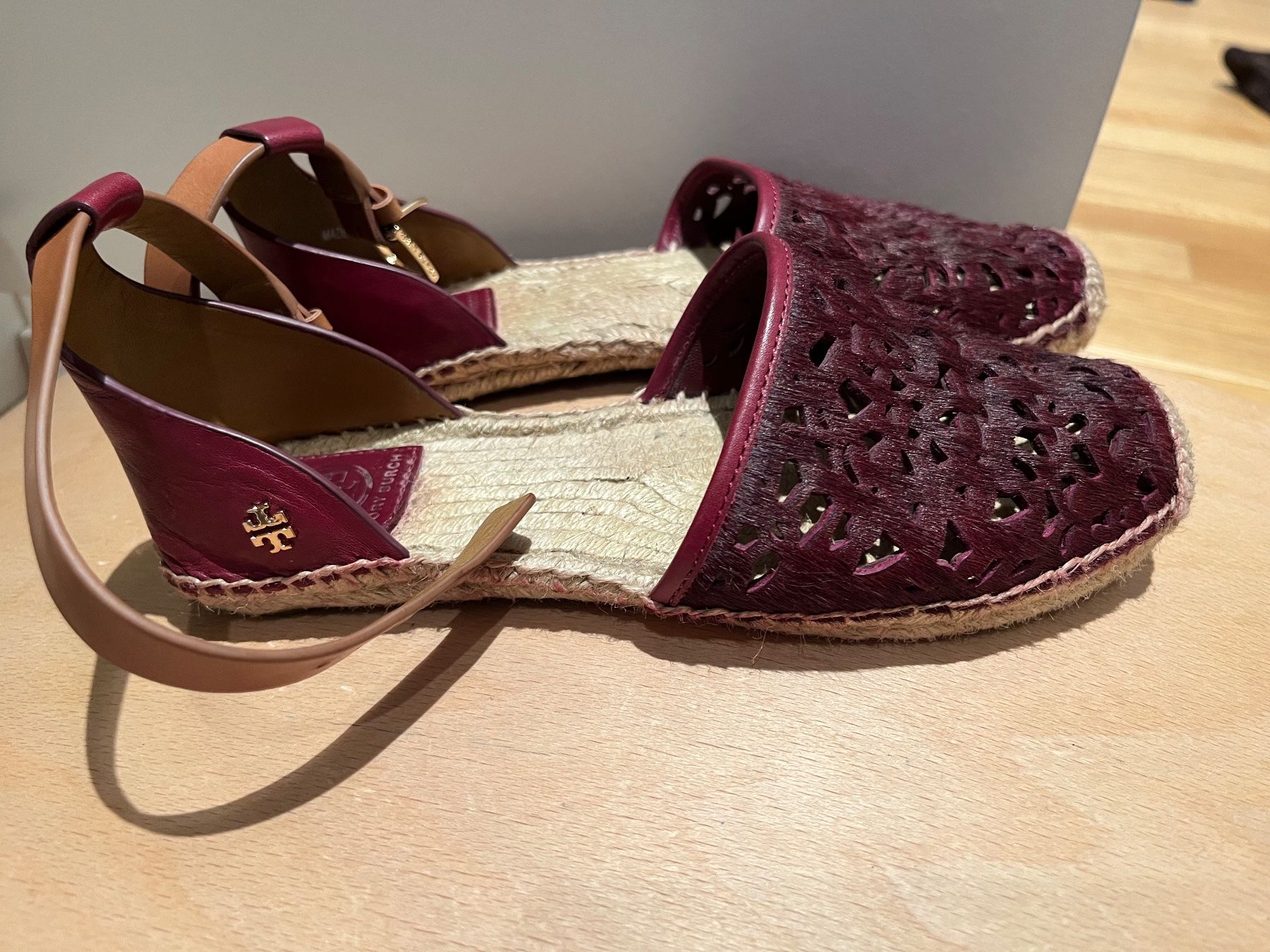 Tory Burch Scarpe da donna: Tory Burch Espadrilles, Gr. 36.5 (6) – Usato da Baar venduto da sim_5d6l