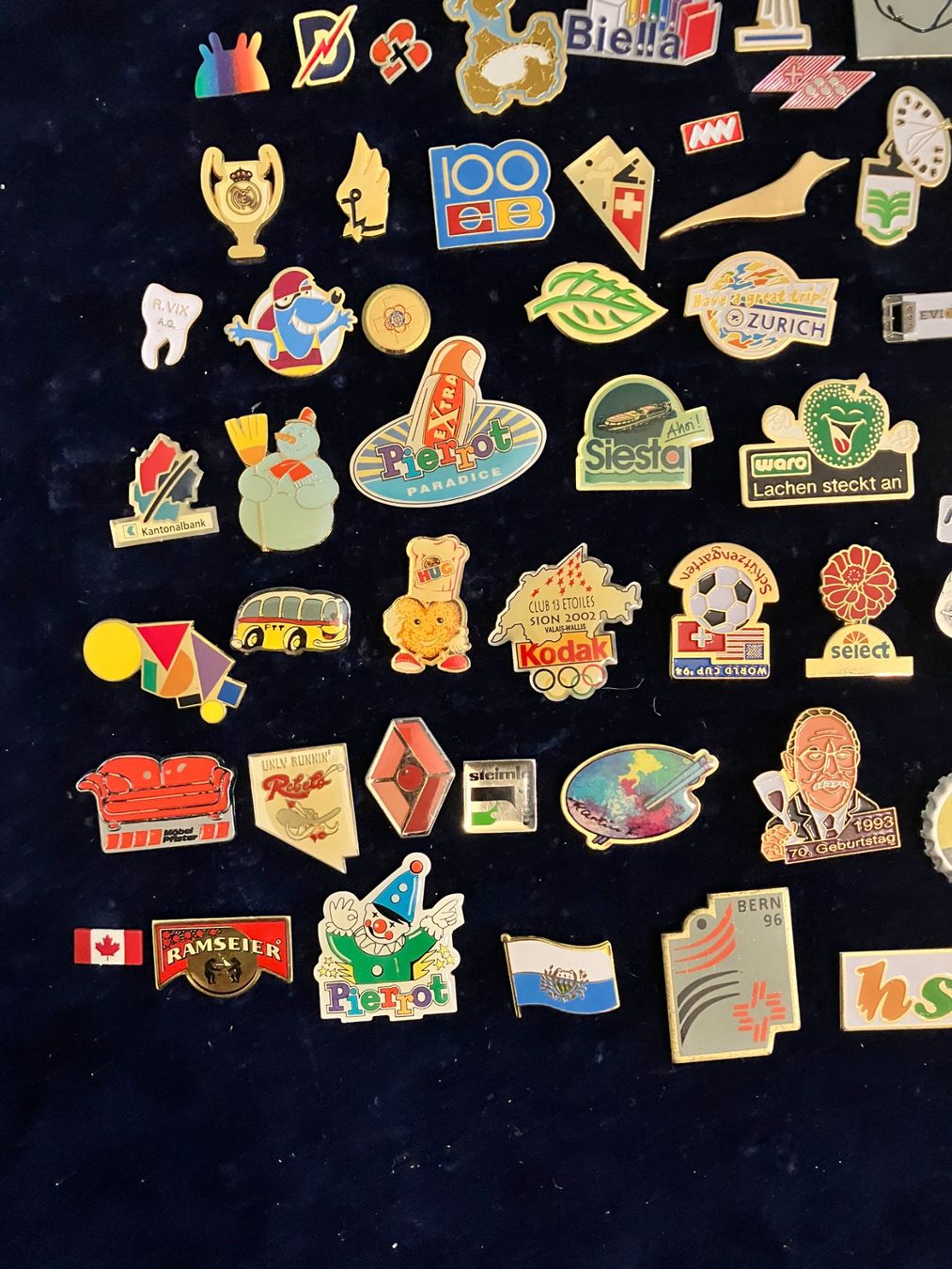 Placchette & Badge: ca. 100 Pin diverse Motive (8) – Usato da Basel venduto da djwwpp 4