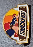 Q278 - Pin Bergsteiger Snickers Riegel