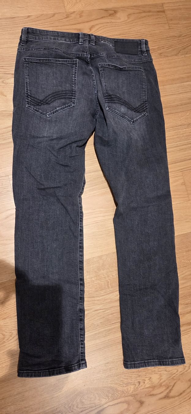 Tom Tailor Jeans: Tom Tailor Jeans 34/32, neuwertig – Nuovo (secondo la descrizione) da Wangen ZH venduto da Benihas 7