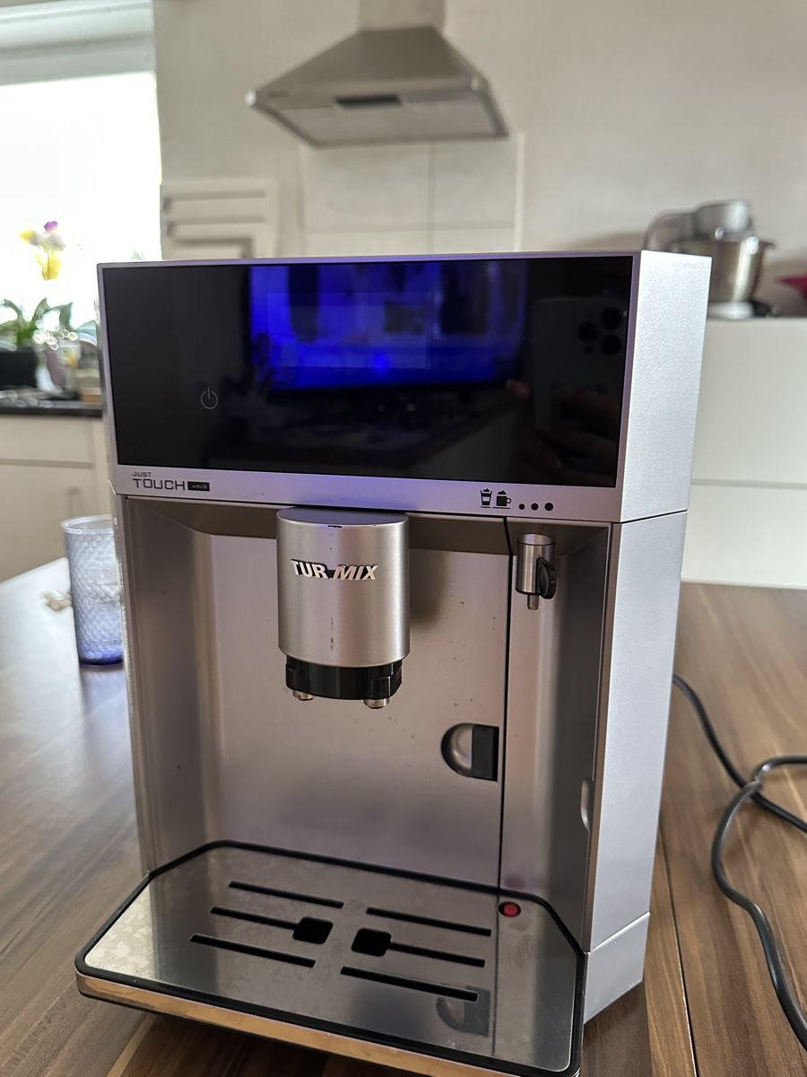 Turmix Macchine per caffè & Macchine per espresso: Kaffeemaschine turmix just touch +milk – Usato da Dübendorf venduto da taniadealmeida 1