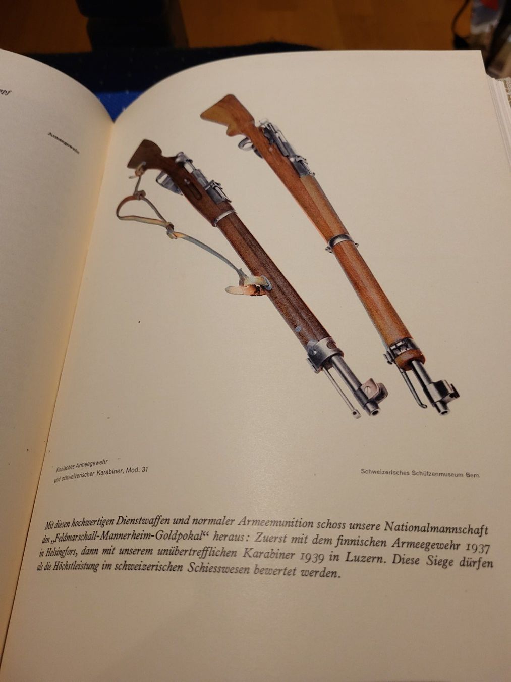 Libri: Schweizer Schützenbuch – Usato da Langnau i. E. venduto da Foodmaster 7