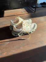 On Cloudswift Amp (Grain | Olive) 44
