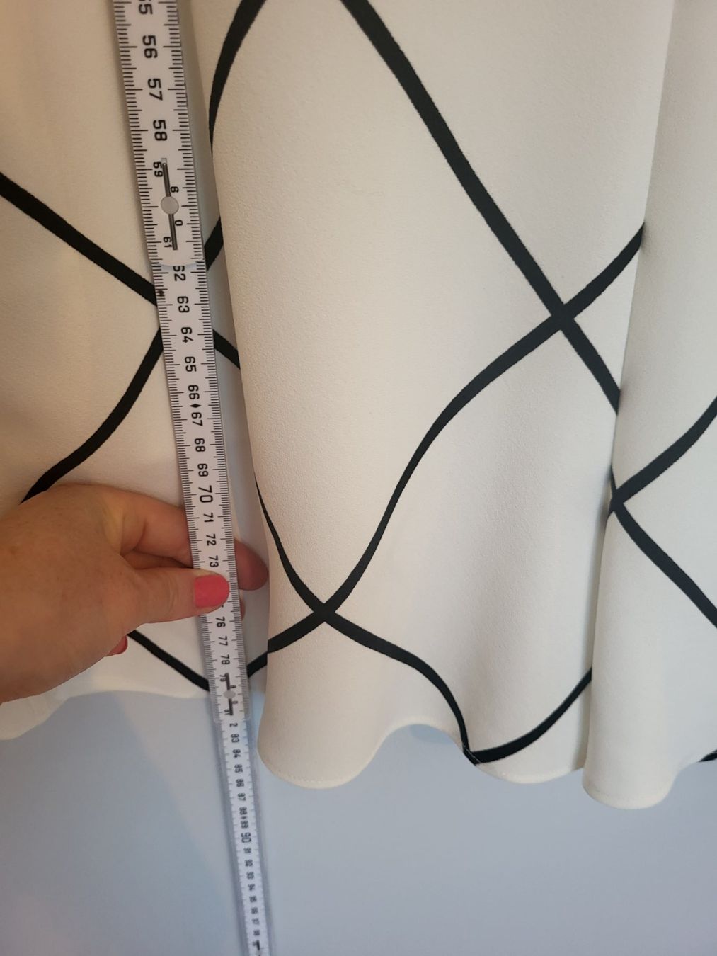 Zara Vestiti: Zara gr. L Kleid Shorts elegant – Usato da Boswil venduto da i12i 5